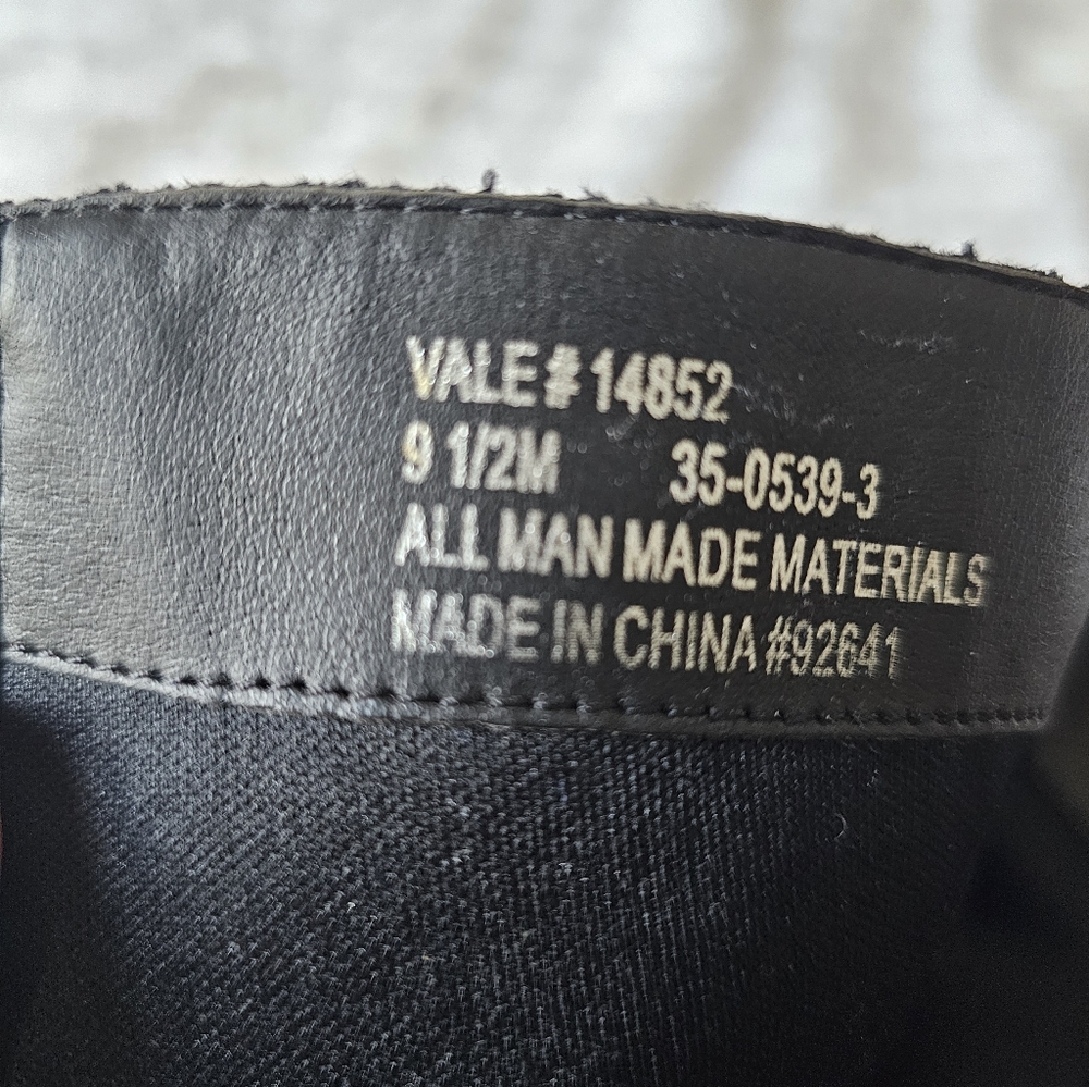 Boots - Picture 2 of 4